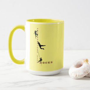 Det vertikala livet - stenklättringdesign mugg