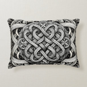 Detaillierte Schwarz-Weißer keltischer Knoten 0001 Prydnadskudde