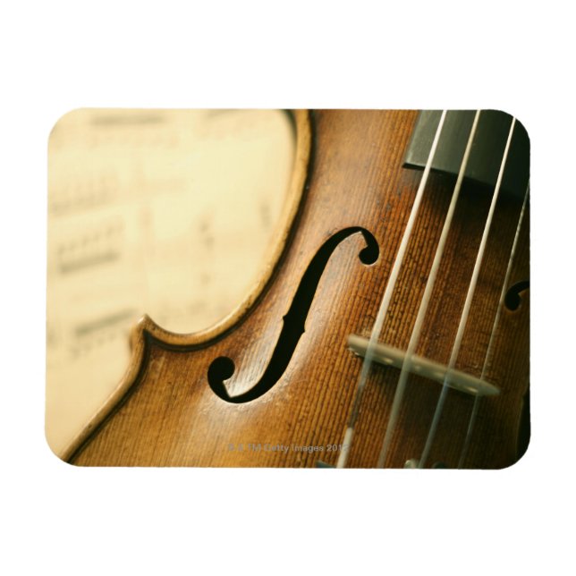 Detaljerad violin magnet (Horisontell)