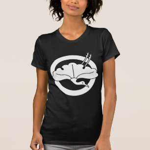 detformade ginkgolöv cirklar på t-shirt