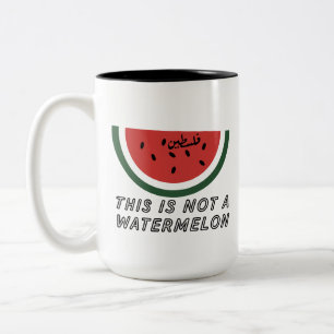 Detta är inte ett vattenmelon - Palestinas vattenm Två-Tonad Mugg