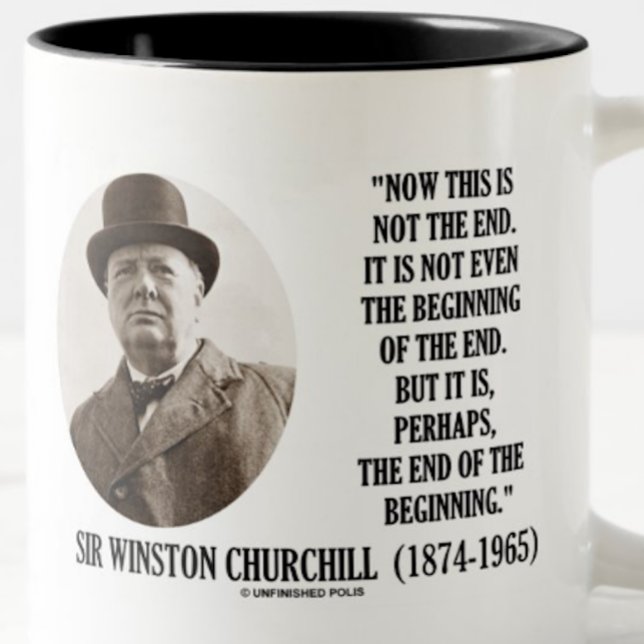 Detta är inte slutet (Winston Churchill-citatet) Två-Tonad Mugg (Mug featuring Churchill's timeless quote on how we are at the end of the beginning)