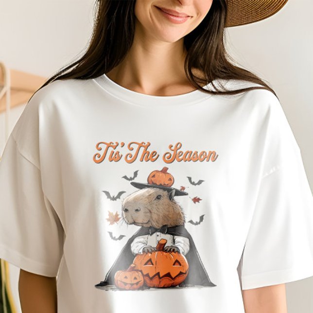 "Detta är säsongen Capybara Halloween Funny T Shirt (Skapare uppladdad)