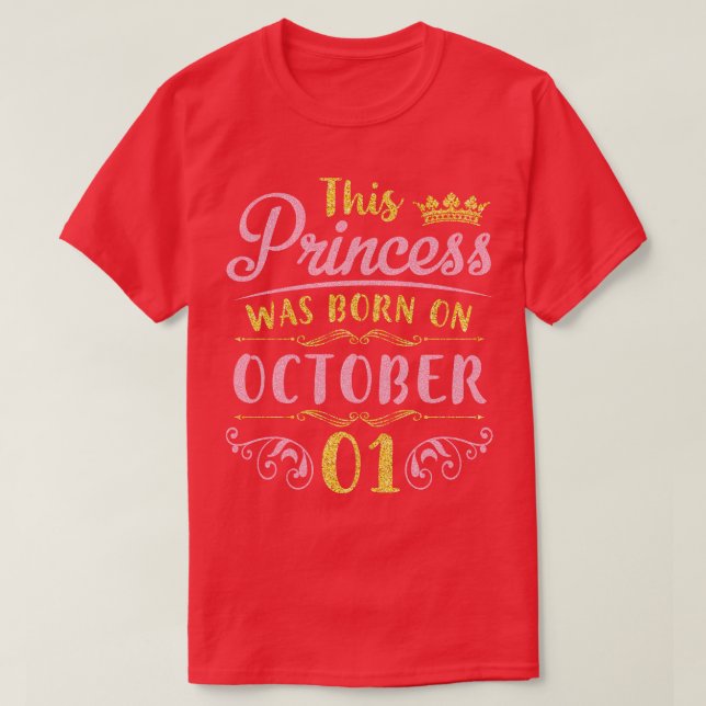 Detta föddes den 1 oktober 2001 Grattis på födelse T Shirt (Design framsida)