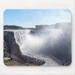 Dettifoss Waterfall i Vatnajokull NP - Island Musmatta