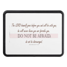 Deuteronomi 31:8 Herren går före dig