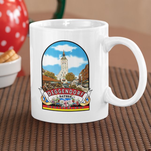 Deutschland Deggendorf Vintage souvenir Kaffemugg (Deggendorf: Wo die Donau die malerische Kulisse einer charmanten bayerischen Stadt umarmt.)