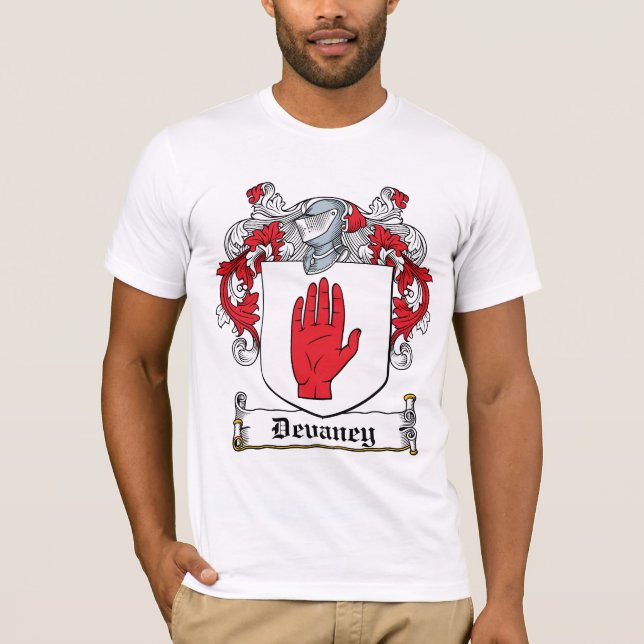 Devaney familjvapensköld t-shirt (Framsida)