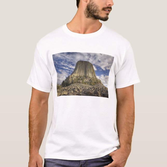 Devils Tower National Monument Tee Shirt (Framsida)