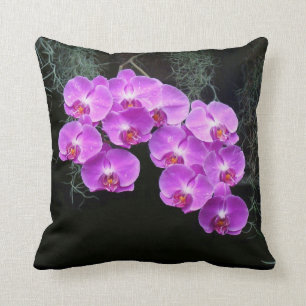 Dew-Kissed Orchids Kudde