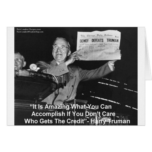 Dewey Beats Truman Funny presenterar Tees Buttons  Hälsningskort (Framsidan Horizontal)
