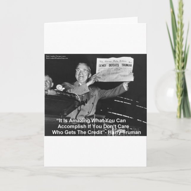 Dewey Beats Truman Funny presenterar Tees Buttons  Kort (Framsida)