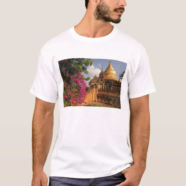 Dhamma Yazaka Pagoda i Bagan, Myanmar T-shirt (Framsida)