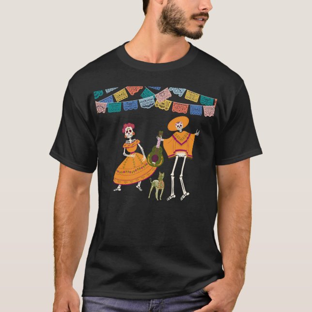 Dia De Los Muertos Skeletons T Shirt (Framsida)