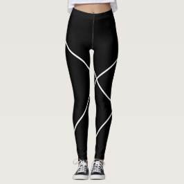 Diagonala ränder på svart och vitt leggings