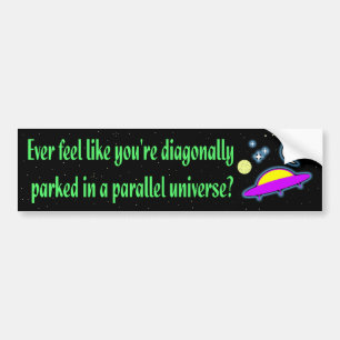 DIAGONALT PARKERAT I ETT PARALLELLT UNIVERSUM BILDEKAL