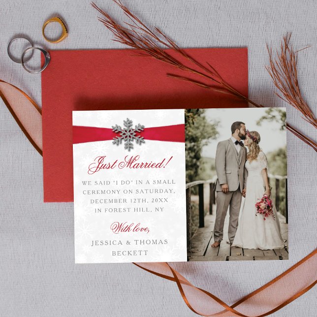 Diamante Snowflake & Red Ribbon Winter Wedding Meddelande (Skapare uppladdad)