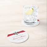 Diamante Snowflake & Red Ribbon Winter Wedding Underlägg Papper Rund<br><div class="desc">Fira i stil med denna elegant och mycket trendig bröllop underlägg. Utformningen är enkel att anpassa med din egen formulering och din familj och dina vänner blir glada när de ser dessa fantastiska underlägg. Matchande objekt finns i samlingen.</div>
