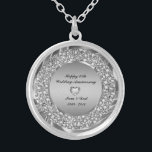 Diamanter och Silver 25:e Bröllop-årsdagen Silverpläterat Halsband<br><div class="desc">Förtroliga diamanter och silver (bild ej äkta eller falsk diamant) 25:e bröllop-årsdagen anpassade necklace.</div>