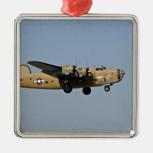 Diamond Lil B-24 Bombplan landar i Oshkosh, Julgransprydnad Metall