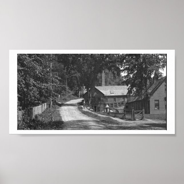 Diamond Mills Papper Co. Millburn NJ Poster (Framsidan)