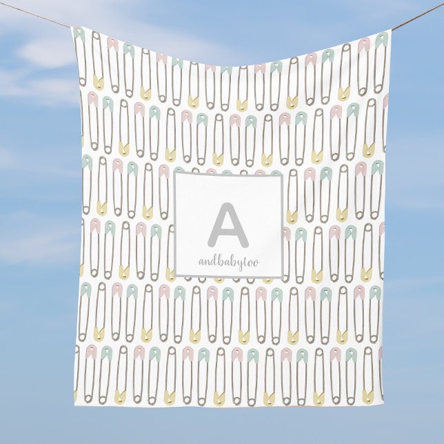 Diaper Pin Mönster Monogram Fleece Blanket (Suitable for all babiees, Fleece Blanket with space for your name and initial)