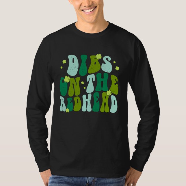 Dibs On The Redhead Drinking St Patricks Day Retro T Shirt (Framsida)