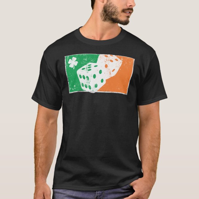 Dice Game St Patrick's Day Irish Flag C Distressed T Shirt (Framsida)