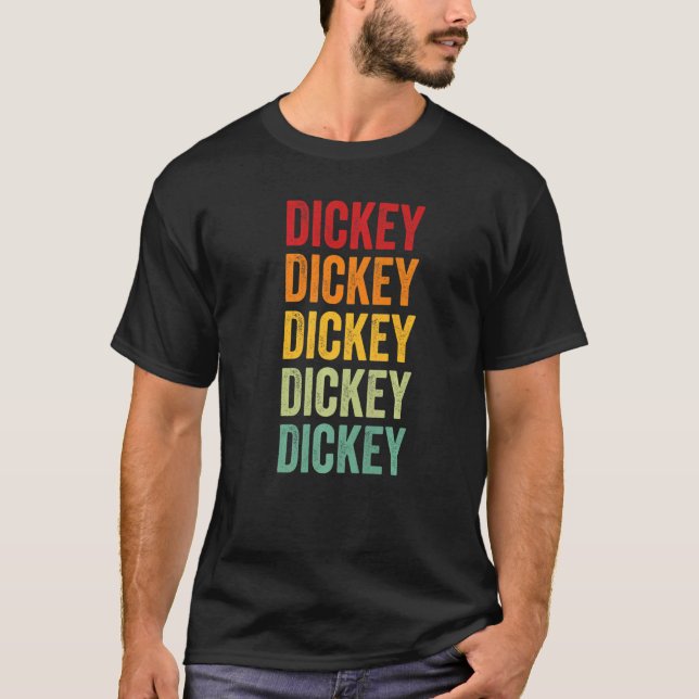 Dickey County North Dakota Rainbow Text T Shirt (Framsida)