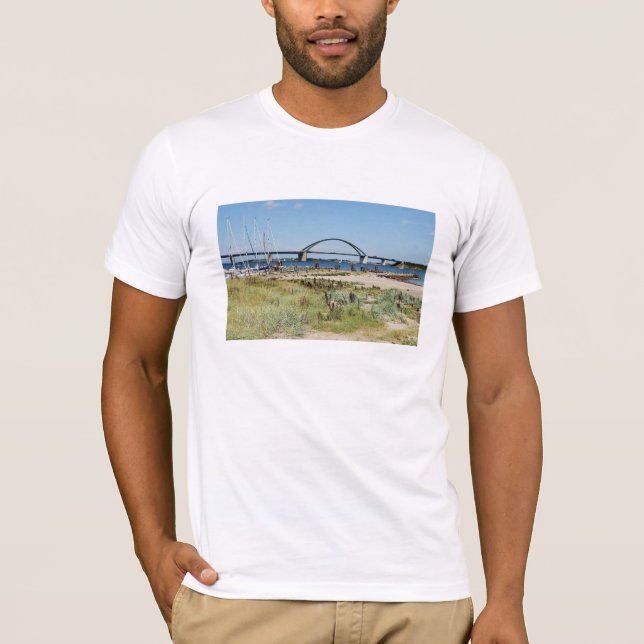 Diesel ICE auf der Fehmarnsundbrücke T-shirt (Framsida)