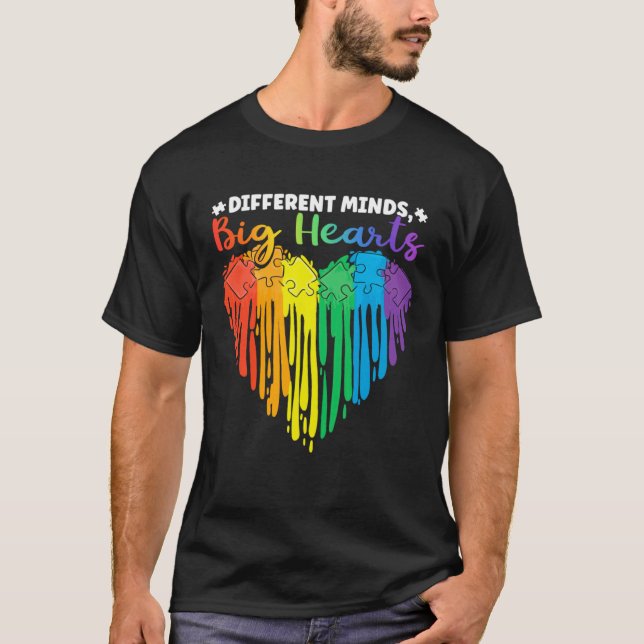 Different Minds Big Hearts Puzzle Piece Autism Awa T Shirt (Framsida)