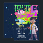 Digital Glow Science STEM Experiment Downloadable Inbjudningar<br><div class="desc">Med den här nedladdningsbara inbjudan till STEM-experimentet, som små forskare från inbjudan går in i en spännande födelsedagsfest. Med en labbinspirerad utformning av roligten med glimt och glimt, är anpassningsbarna digital inbjudan perfekt för STEM-älskande barn, framtida vetenskapsmän och utbildningsmässiga födelsedagsfester. Anpassa enkelt din händelseinformation och skicka den omedelbart via e-post...</div>