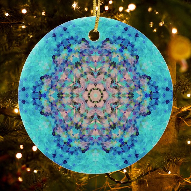 Digital Mandala Blue och Rosa Julgransprydnad Keramik (Blue and Pink Digital Paint Mandala Ornament by Wormhole Orbital)