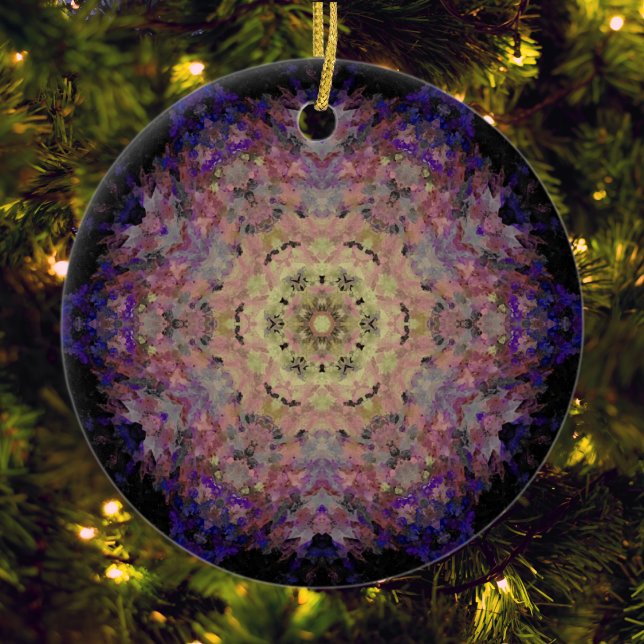 Digital Mandala Gult Lila Blue and Black Julgransprydnad Keramik (Skapare uppladdad)