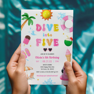 Dika in i Femte Födelsedagsfesten i Party Inbjudningar