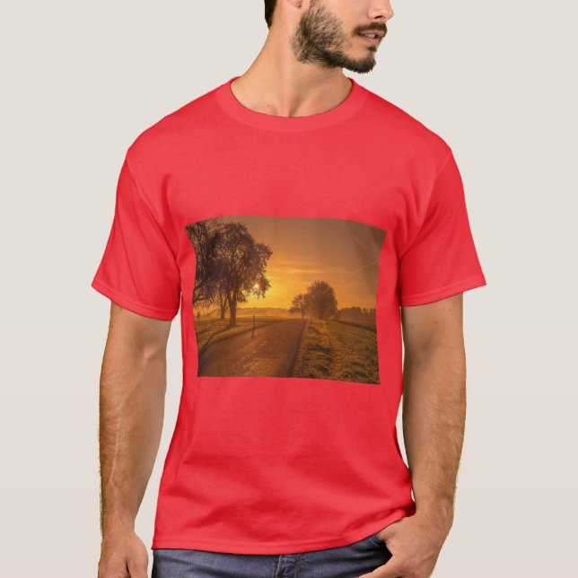 Dimmig Bergskalv Morgon T-shirt (Framsida)
