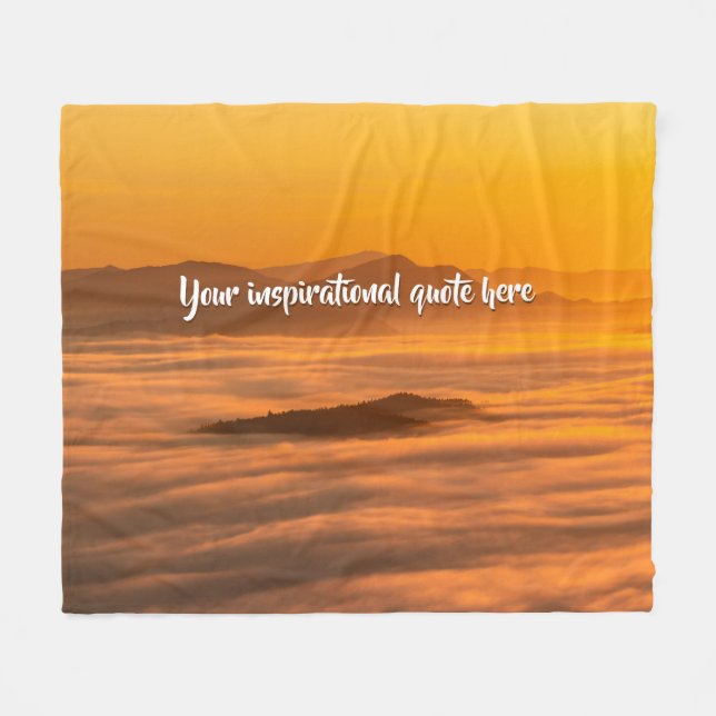 Din anpassningsbar soluppgång över skumbildslandsk fleecefilt (Framsidan (Horisontell))