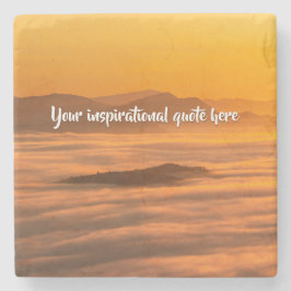 Din anpassningsbar soluppgång över skumbildslandsk stenunderlägg