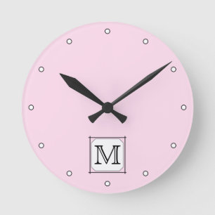 Din Brev. Anpassningsbar Monogram. Rosa Black Whit Rund Klocka