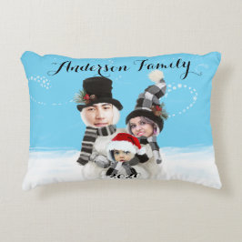 Din familj som snögubbar prydnadskudde