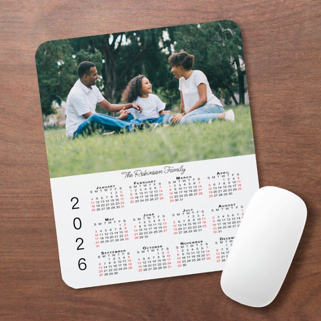 Din Foto och Namn 2026 Kalender Musmatta (Your Photo and Name 2026 Calendar Mouse Pad in situ)