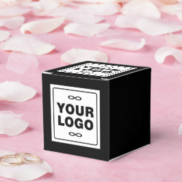 Din logotyp - Fyrkantig - Vit bakgrund + QR-kod Presentaskar