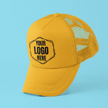 Din Logotyp här | Gult Trucking Company Personal C Keps<br><div class="desc">För lastbilsägare eller företagsledning kommer det att göra livet enklare. Den här Gulten "Trucking Company Staff Cap" är avsedd för förare, personal och anställda vid ett lastnings- och logistikföretag. Med en platshållare för "Din Logotyp här" som du snabbt och enkelt kan ersätta med din egen logotyp och röst! Ni har...</div>
