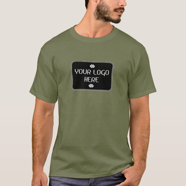 Din logotyp - rektangel - svart bakgrund t shirt (Framsida)