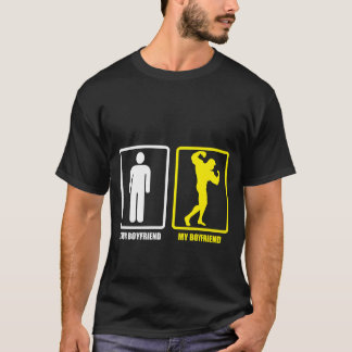 Din Pojkvän Min Pojkvän Bodybuilder vän T Shirt