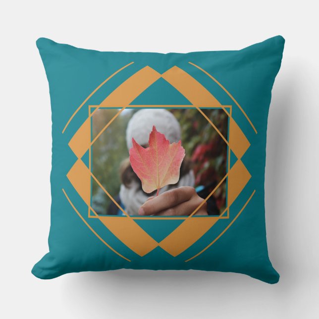 DINA 2 FOTON i ett geometriskt mönster kastkudde Kudde (Framsida)