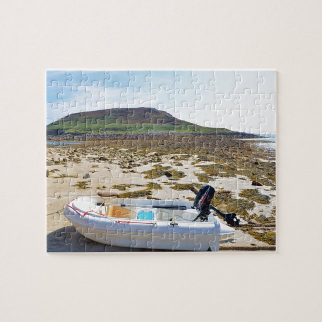 Dinghyn på stranden pussel (Horisontell)