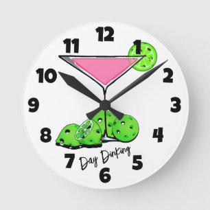 Dinking Cosmo Rosa Cocktail, Pickleball Limes Rund Klocka