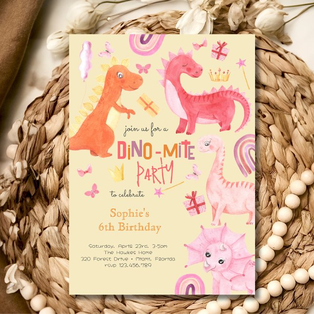 Dino-mite rosa dino födelsedagsinbjudan inbjudningar (Skapare uppladdad)