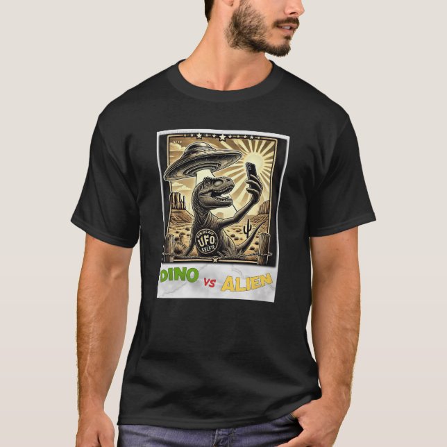 Dino UFO Selfie: Dino vs Alien (Man Tshirt) #10 T Shirt (Framsida)